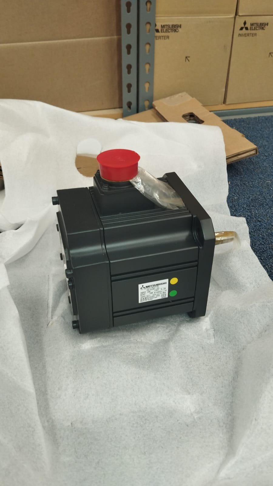HC103BT-SZK - Mitsubishi - Servomotor / Componente de Control Industrial - Image 5